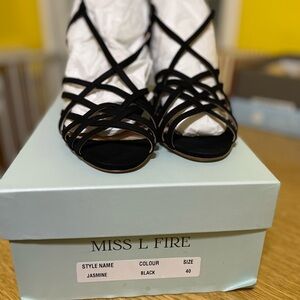 Miss L Fire Size 40 Black Strappy Sandals Jasmine New in Box